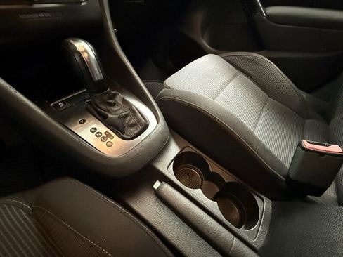 Used 2014 Volkswagen Golf 4-Door image 20