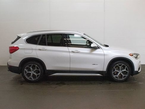 Used 2017 BMW X1 xDrive28i AWD/4WD image 3