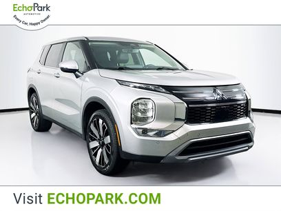 Used 2025 Mitsubishi Outlander SE
