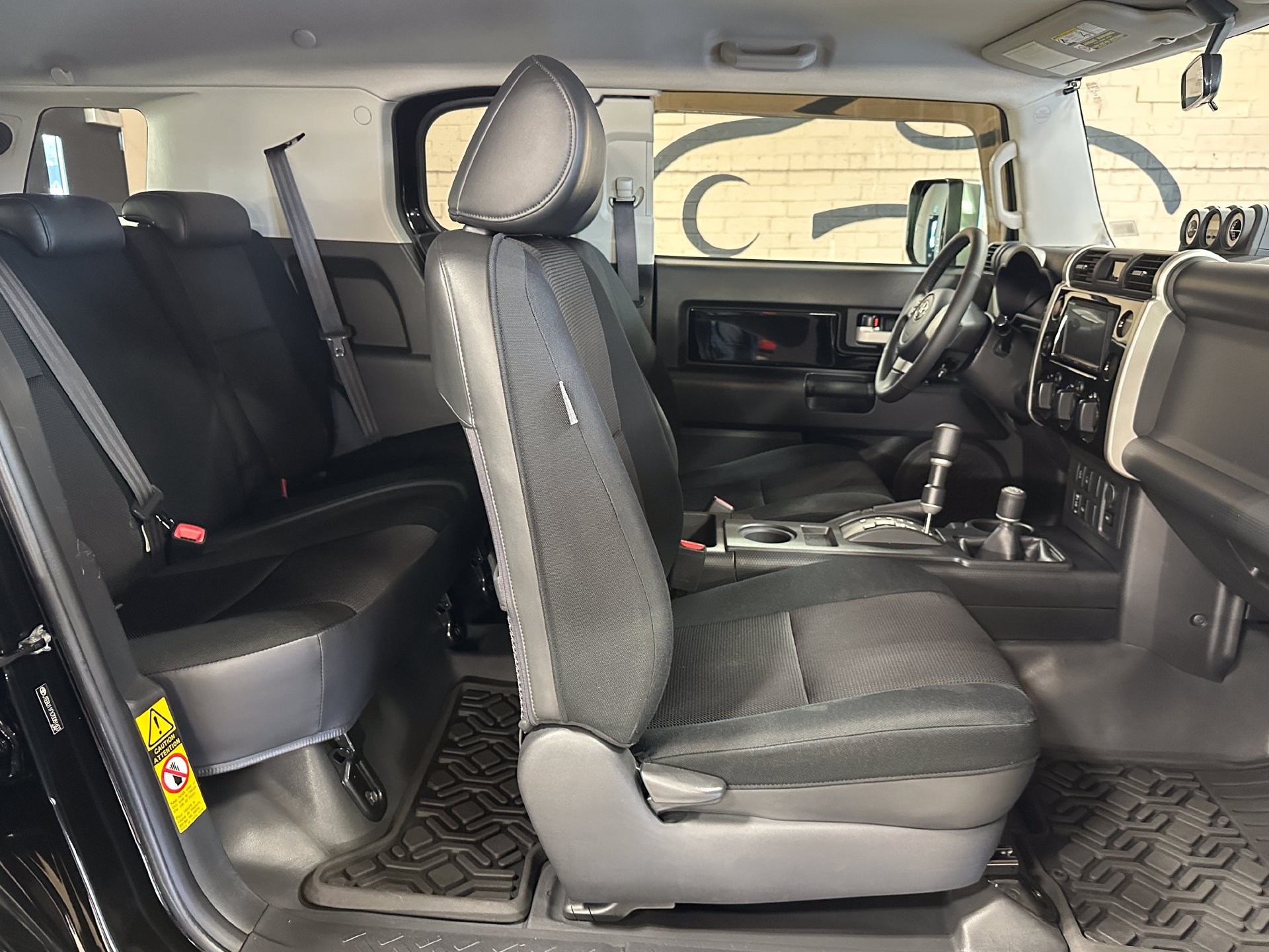 Used 2007 Toyota FJ Cruiser 4WD w/ Upgrade Pkg 1 image 19