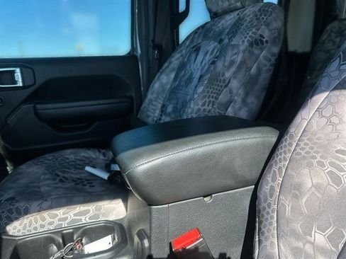 Used 2022 Jeep Gladiator Sport image 22