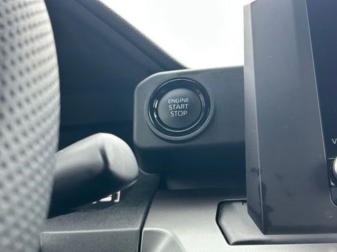 Used 2025 Toyota Tacoma SR5 image 40