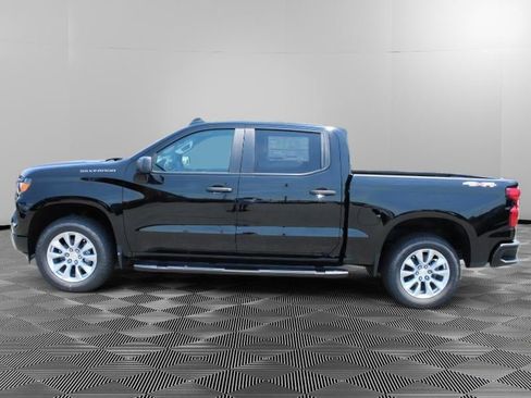 New 2025 Chevrolet Silverado 1500 Custom image 4