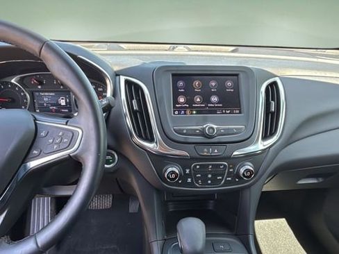 Used 2024 Chevrolet Equinox LT image 11
