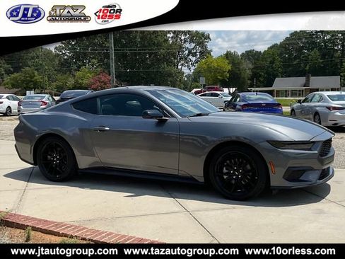 Used 2024 Ford Mustang Coupe RWD image 8