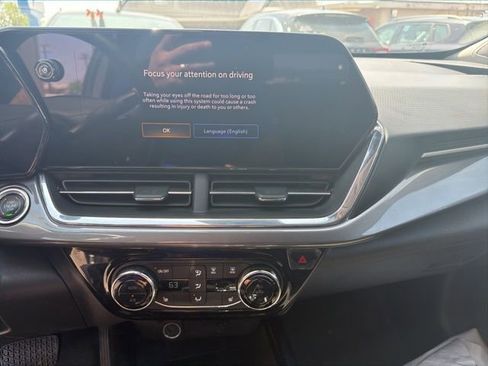 Used 2025 Chevrolet Trax ACTIV w/ Driver Confidence Package image 30