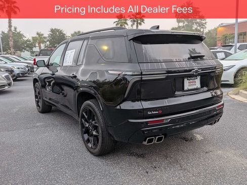 Used 2024 Chevrolet Traverse RS FWD image 6