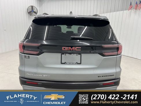 Used 2025 GMC Acadia Elevation AWD/4WD image 3