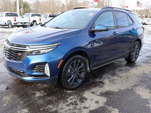 Used 2022 Chevrolet Equinox RS w/ Infotainment Package image 34