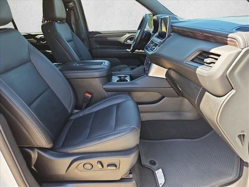 Used 2024 Chevrolet Tahoe LT w/ LT Signature Package AWD/4WD image 23