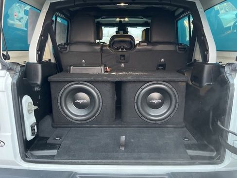 Used 2023 Jeep Wrangler Unlimited Rubicon 392 image 33