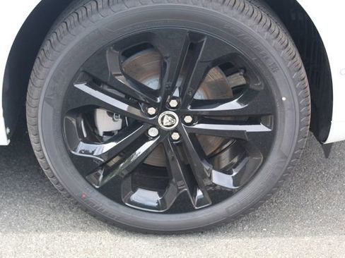 New 2026 Jaguar F-PACE R-Dynamic S image 9