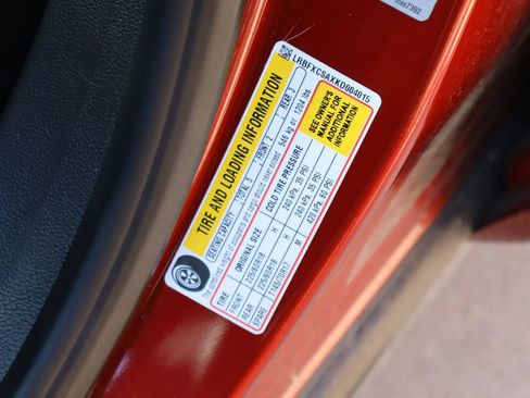 Used 2019 Buick Envision Essence FWD image 31