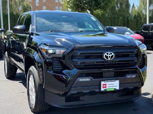 Certified 2025 Toyota Tacoma SR5 AWD/4WD image 7