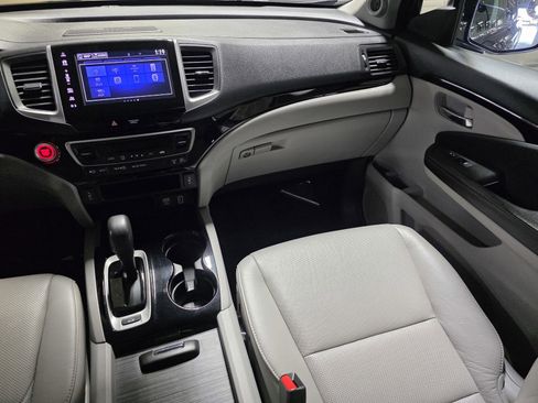 Used 2019 Honda Ridgeline RTL-E image 18