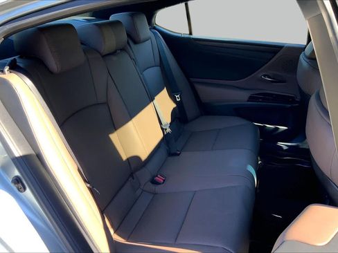 Used 2025 Lexus ES 350 w/ Premium Package FWD image 20