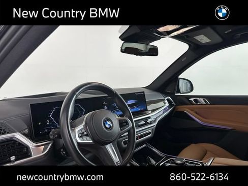 Used 2024 BMW X5 xDrive40i w/ M Sport Package AWD/4WD image 11