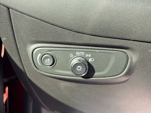 Used 2022 Chevrolet Equinox RS w/ LPO, Floor Liner Package image 20