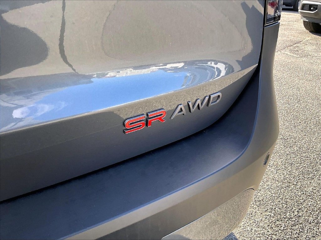 Used 2025 Nissan Kicks SR w/ SR Premium Package AWD/4WD image 29