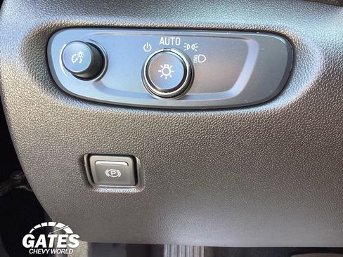 Used 2024 Chevrolet Blazer LT w/ Convenience Package FWD image 24