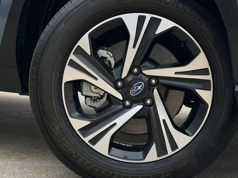 Used 2024 Subaru Crosstrek 2.0i Premium image 10