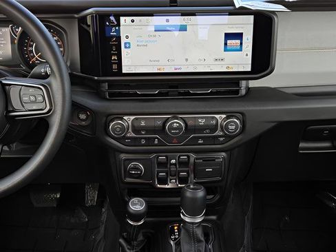 New 2026 Jeep Gladiator Sport image 19