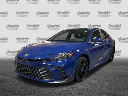 Certified 2026 Toyota Camry SE w/ Convenience Package FWD image 5