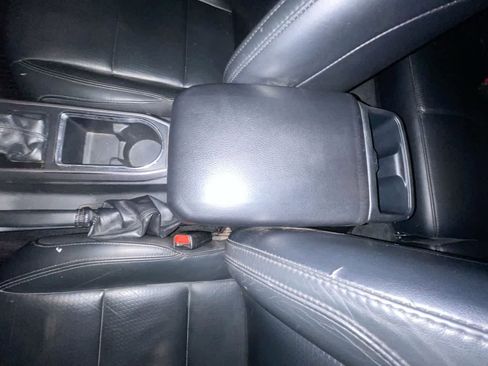 Used 2019 Toyota Tacoma TRD Off-Road image 21