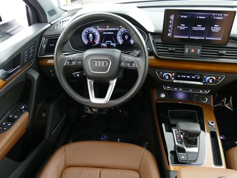 Used 2023 Audi Q5 2.0T Premium Plus w/ Premium Plus Package AWD/4WD image 27