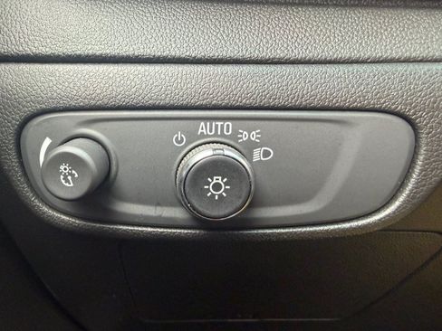 Used 2023 Chevrolet Bolt LT w/ Infotainment Package FWD image 16