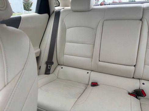 Used 2024 Chevrolet Malibu LT image 39