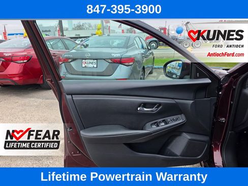 Used 2024 Nissan Sentra SV FWD image 13