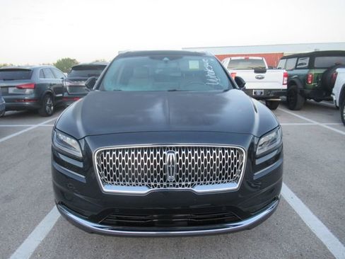 Used 2022 Lincoln Nautilus Reserve w/ Equipment Group 201A image 2