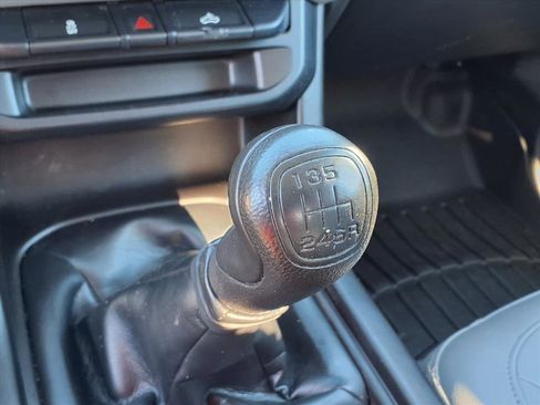 Used 2018 Chevrolet Colorado W/T w/ WT Convenience Package image 12