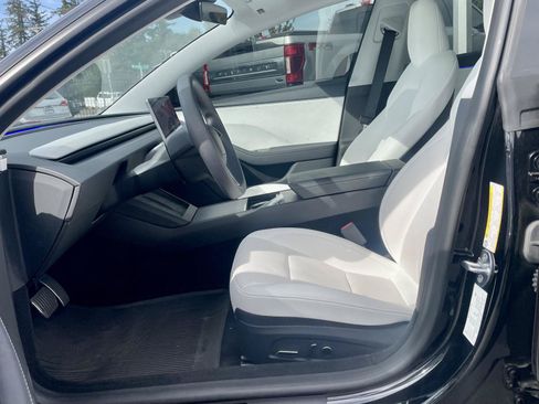 Used 2025 Tesla Model 3 Long Range RWD image 8