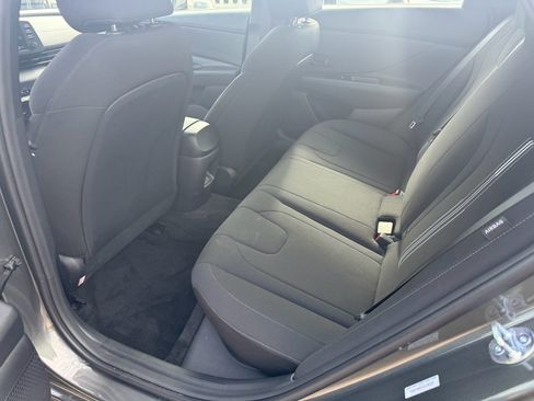 Used 2026 Hyundai Elantra Sport FWD image 17