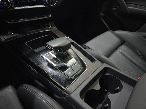 Used 2024 Audi Q5 2.0T Premium AWD/4WD image 26