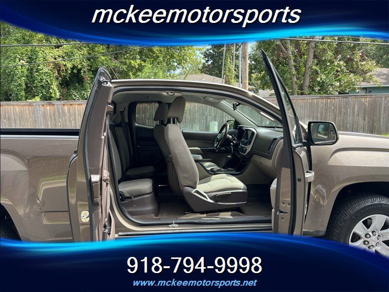Used 2016 GMC Canyon SLE w/ SLE Convenience Package RWD image 11
