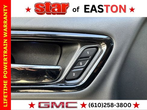 Used 2023 Dodge Durango R/T w/ Hemi Orange Plus Package image 17