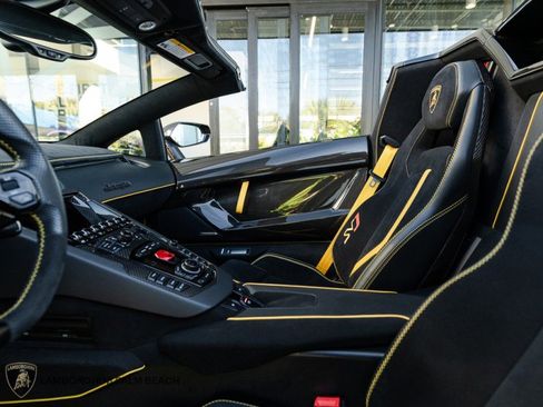 Used 2021 Lamborghini Aventador SVJ image 29