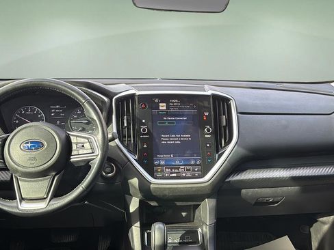 Used 2023 Subaru Ascent Premium w/ Convenience Package image 11