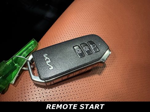 Certified 2024 Kia Sportage SX Prestige image 12