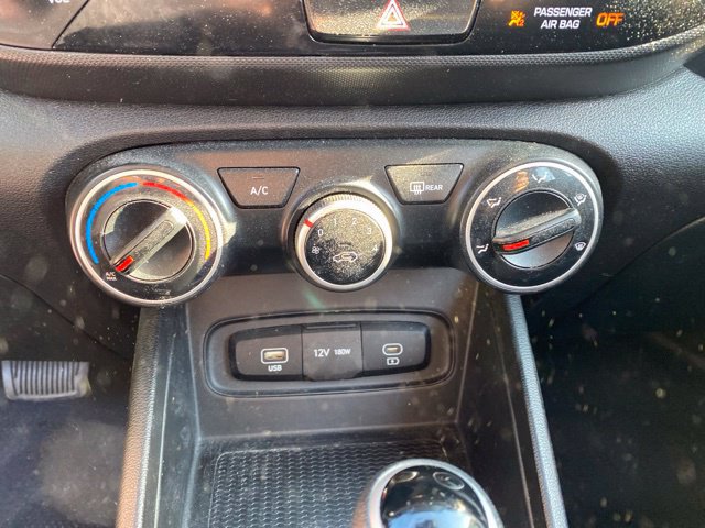 Used 2026 Hyundai Venue SE FWD image 18