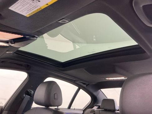 Used 2018 BMW 530e w/ Premium Package 2 image 23