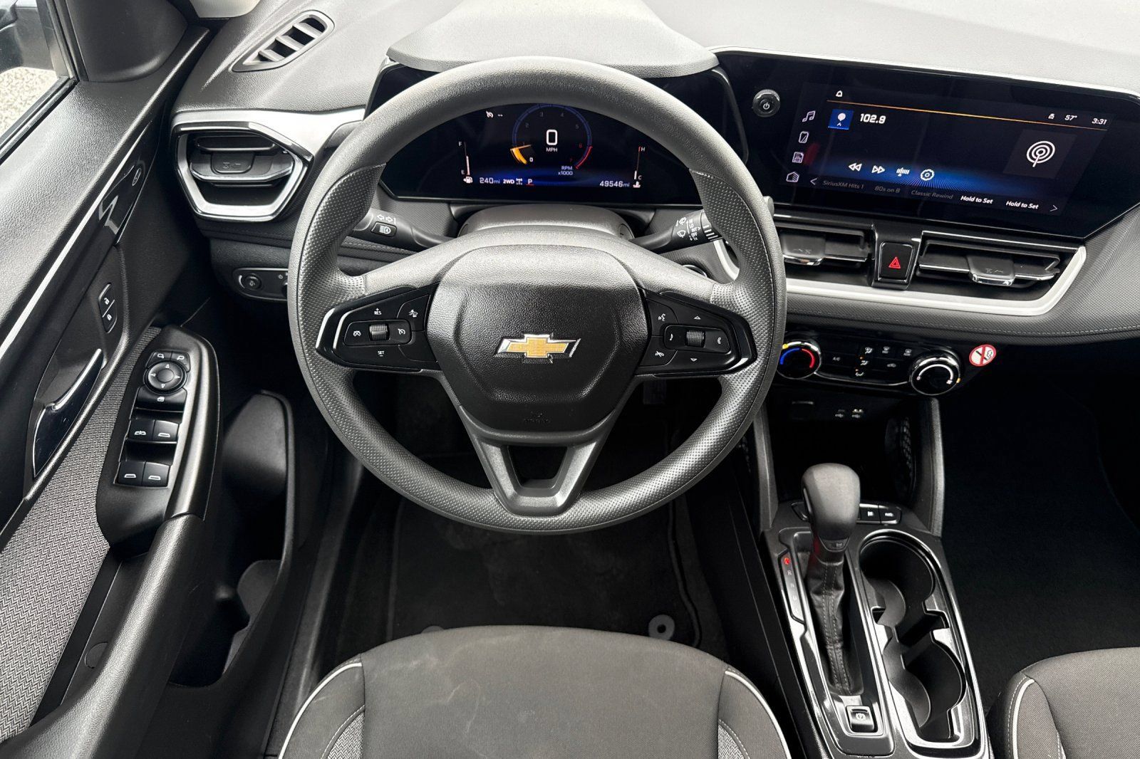 Used 2025 Chevrolet TrailBlazer LT AWD/4WD image 15