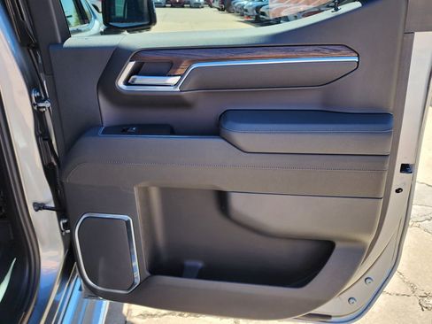 New 2026 GMC Sierra 1500 SLT w/ SLT Premium Plus Package image 40