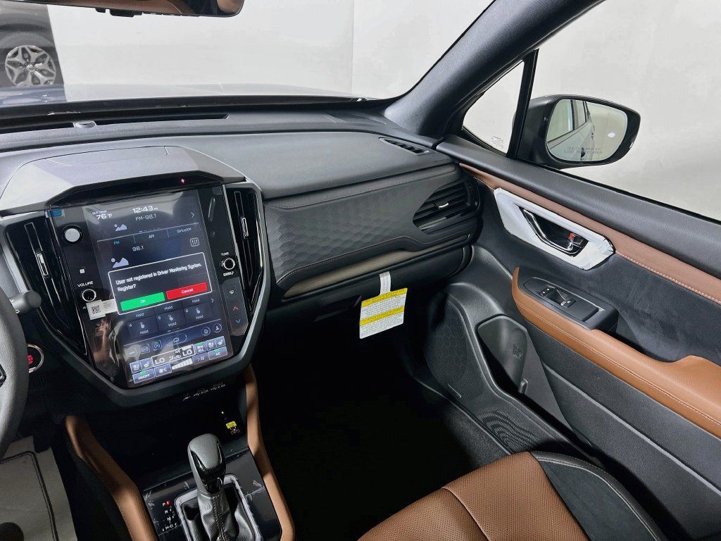 Certified 2025 Subaru Forester Touring w/ Popular Package - Touring AWD/4WD image 19