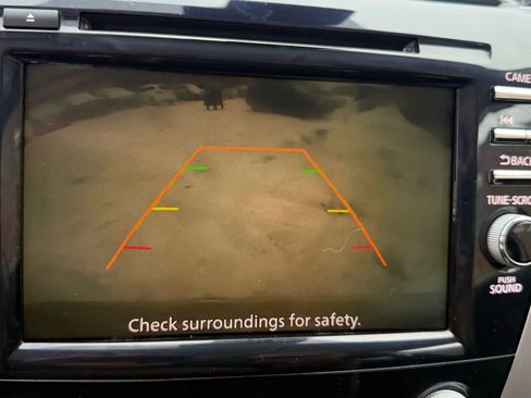 Used 2020 Nissan Murano S w/ Technology Package image 19