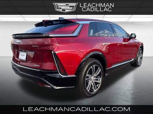 New 2025 Cadillac Lyriq Premium Luxury image 3