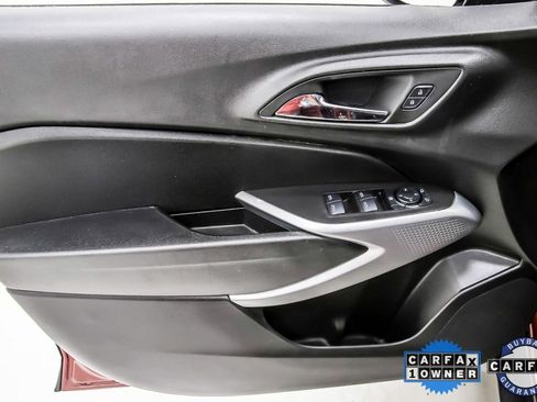 Used 2025 Chevrolet Trax LS w/ LS Convenience Package image 25